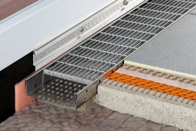 Schlüter®-TROBA-LINE-TLR - External Drainage Channel