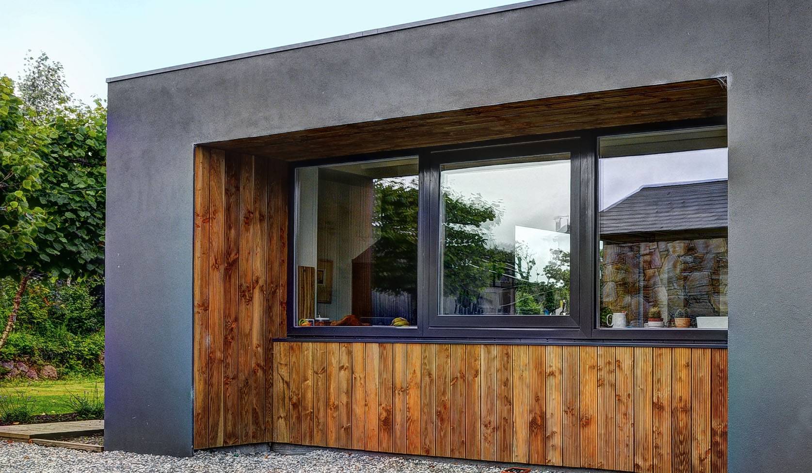 Alu-clad Pivot windows