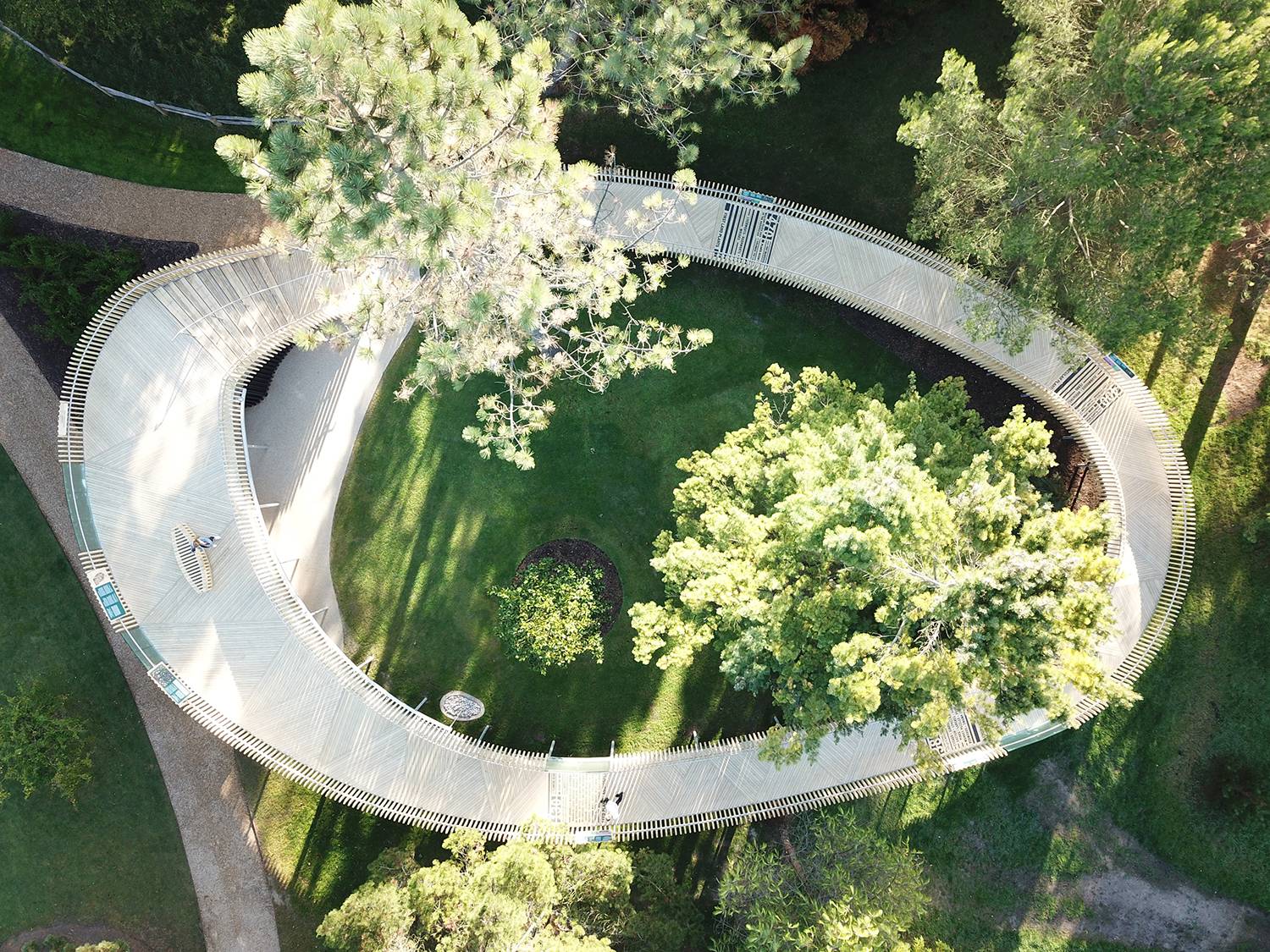 Accoya® Non-Slip Decking - Non-Slip Decking