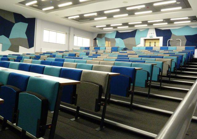 Vario C9 with fixed desk - Lecture Theatre Seating