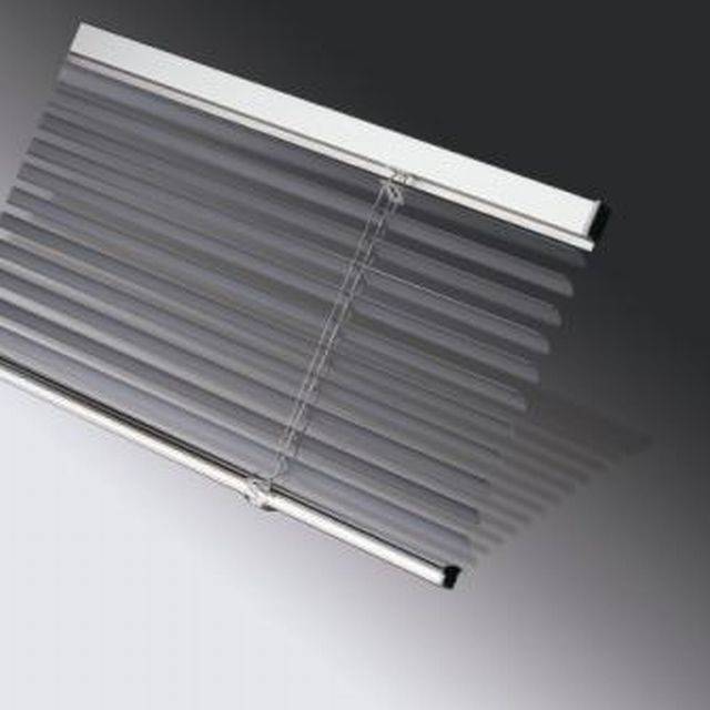 Venetian Blind - Motorised / Electric - Silent Gliss  SG 8250