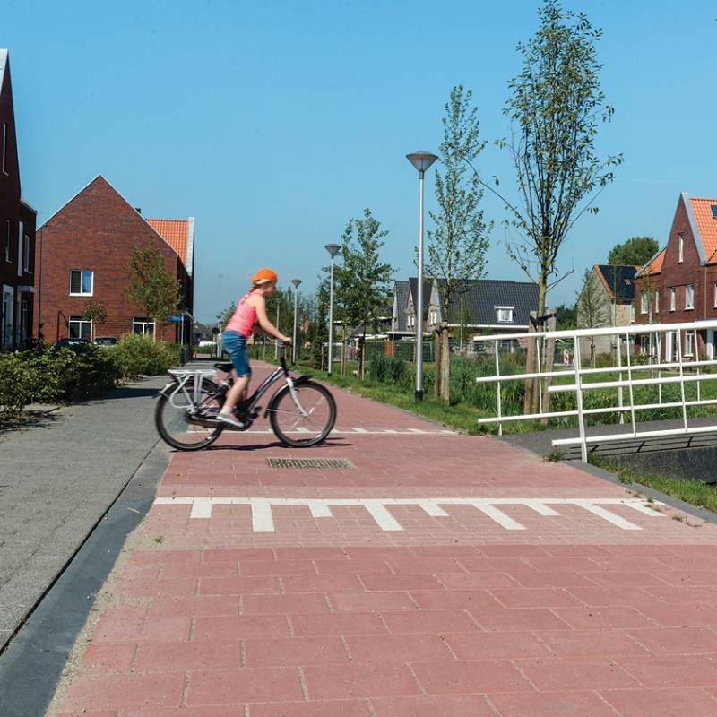 Active Travel Kerb : Natural Stone