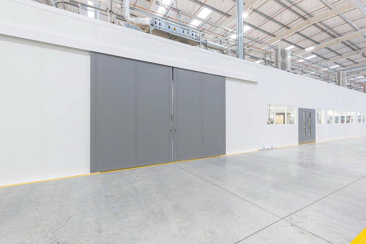 Metal Partitioning in Aerospace Production Facility | Troax (UK) Ltd ...