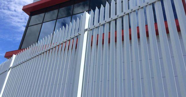 Lochrin Combi™ SL2 - SR2 Palisade - Fencing