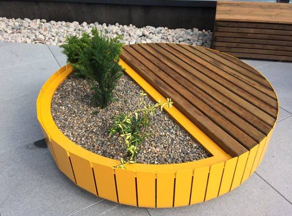 Stripes Planter - Semi Circle