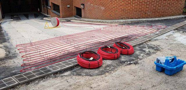 Ice and snow melting cables for ramp heating and driveway