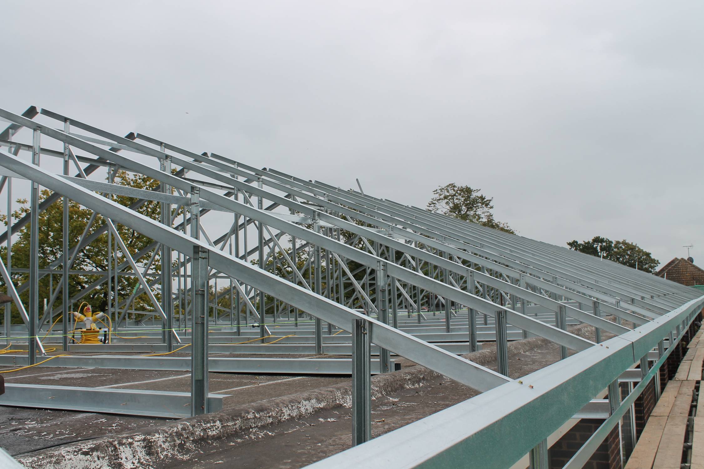 Britframe Flat To Pitch Structural Steel Frame Britmet Lightweight Roofing Nbs Source 8819