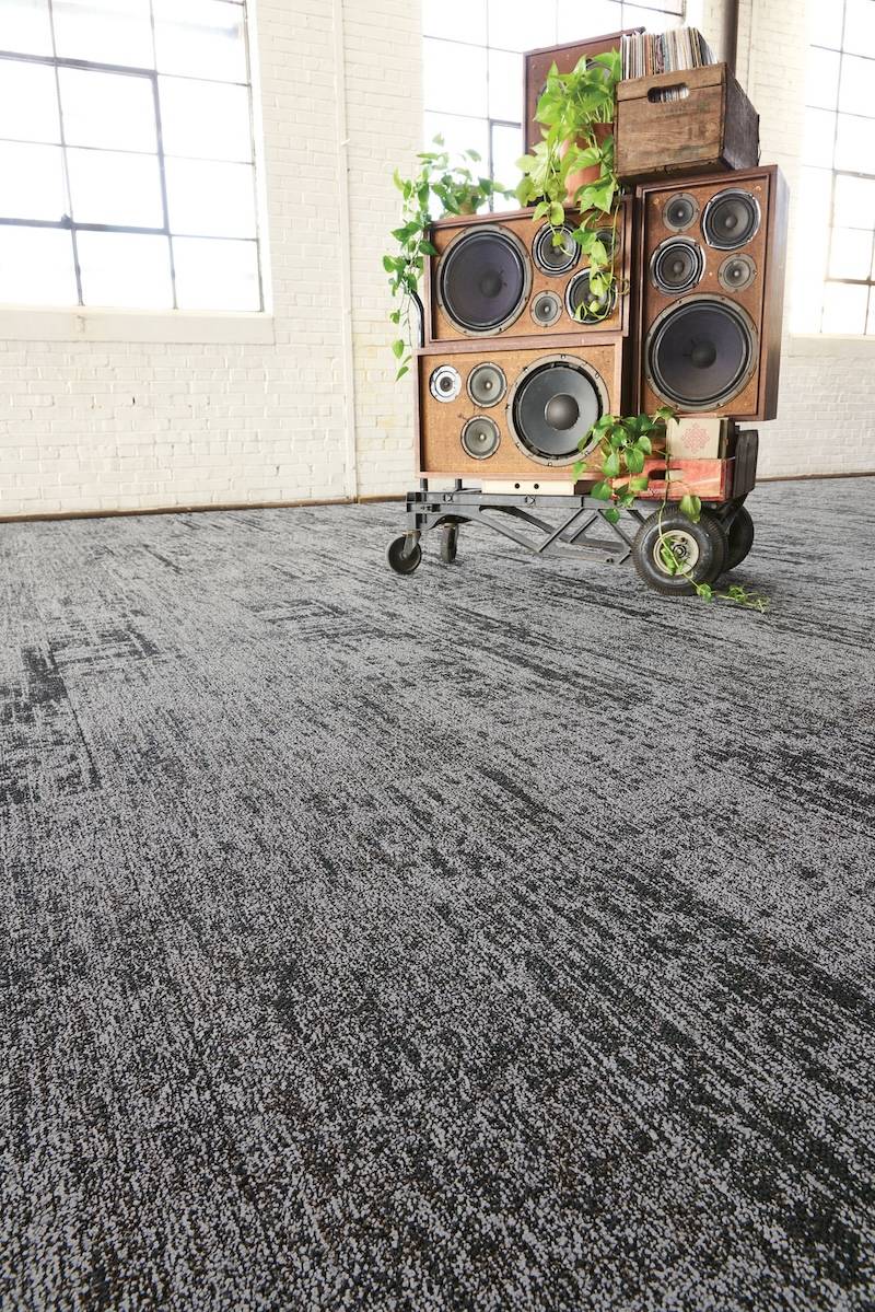 Major Frequency - Pile Carpet Tiles 