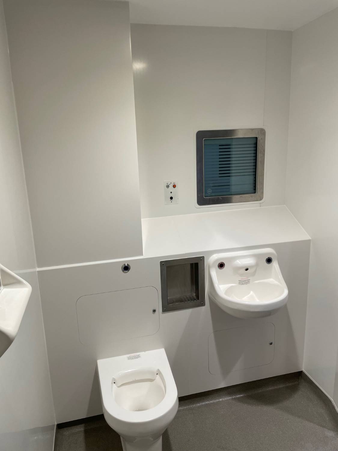 Biopod Type F Flatwall Unit - Modular IPS Unit