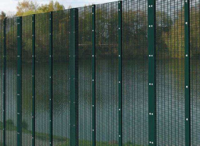 CLD Securus AC SR2 - High Security Fencing 