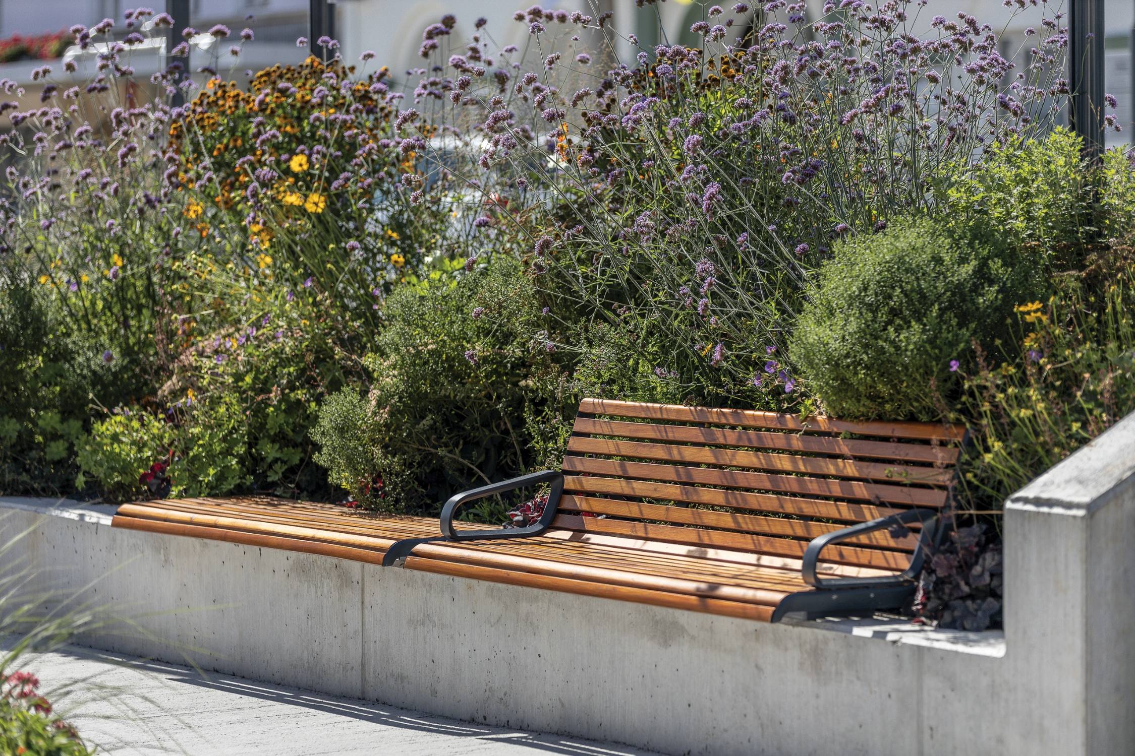 Port Seating - Outdoor Benches Chairs and Seats