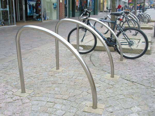 Fin Cycle Stand