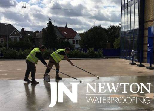 Damp Tolerable, Vapour Barrier and Primer for Porous Surfaces - Newton Epoxy Primer - Damp Tolerable for Porous Surfaces
