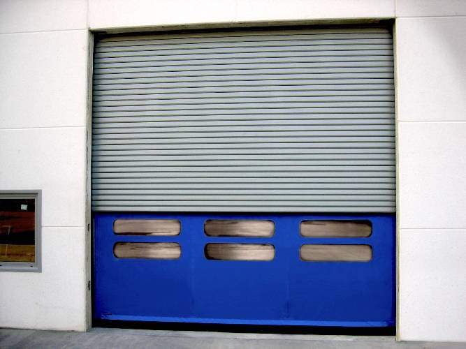 Rapidor Dupli - High Speed Door combined with an insulated Roller Shutter