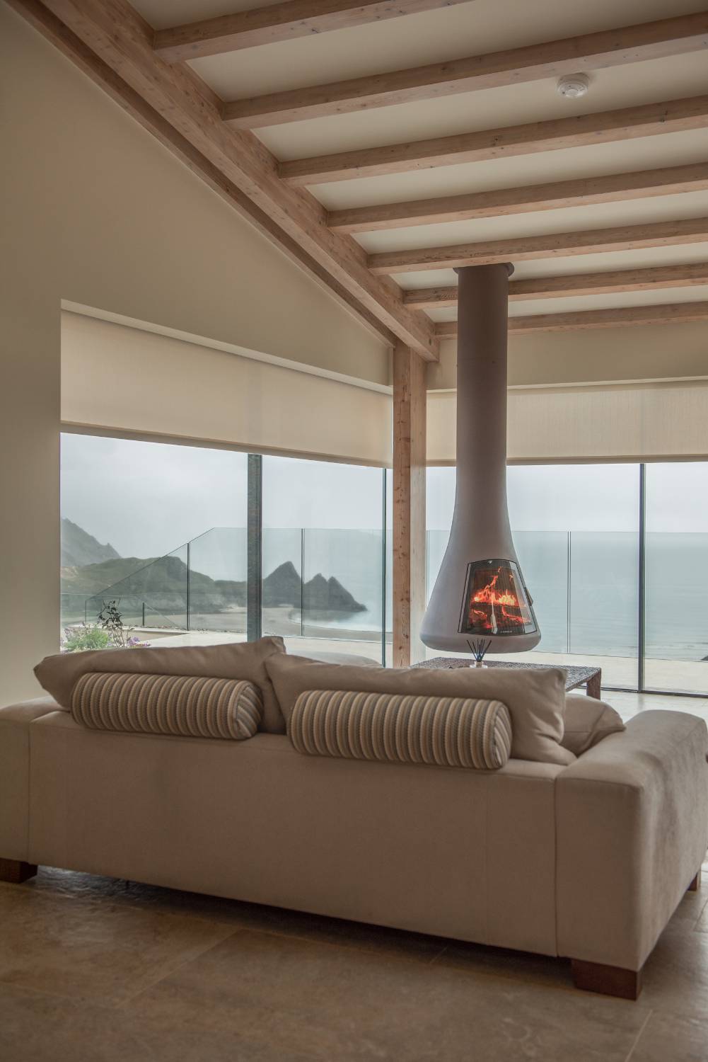 EVOLVE | Motorised Roller Blinds