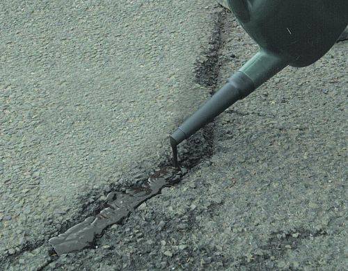 Asphalt Crack Filler