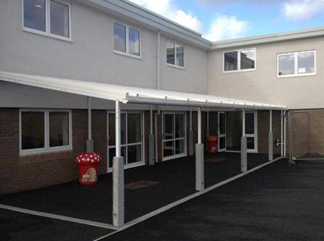 Grange Junior Free Standing Canopy