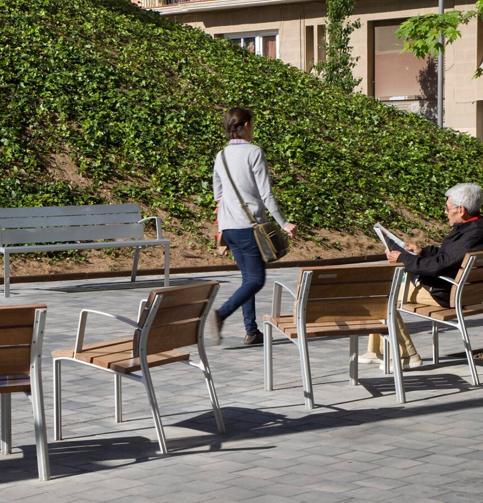 NeoRomántico Liviano | Bench - Street furniture