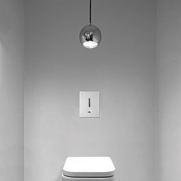 Noble 3032 Touchless electronic flush valve for WC