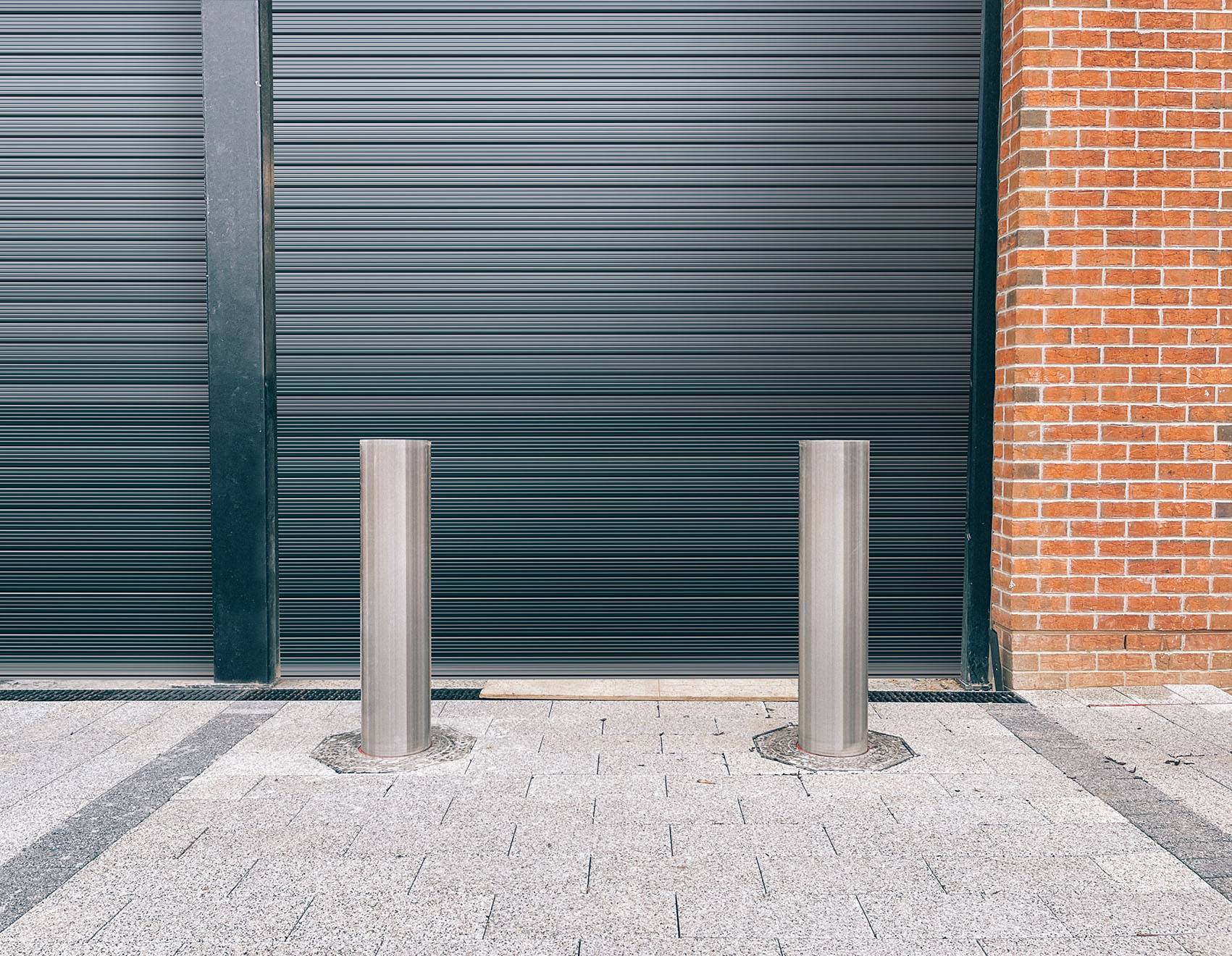 IWA 14 HVM Automatic Rising Terra Galaxy Bollard – 7.2t at 30 mph - Anti Terrorist HVM Rising Bollard