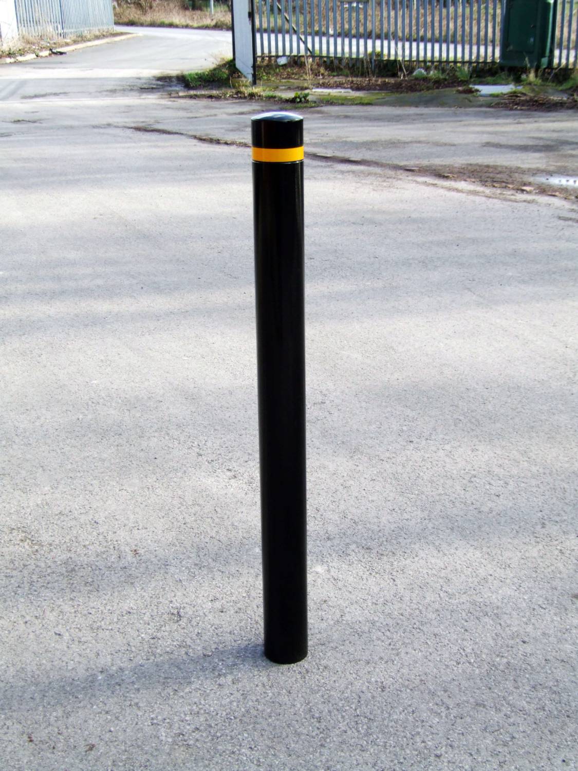 Lacuna Bollard