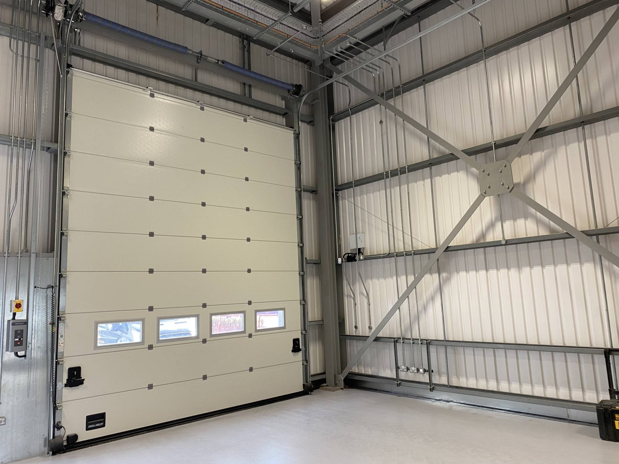 Crawford OH1042P SBD (Secured by Design)
Overhead Sectional Door - Overhead Sectional Door