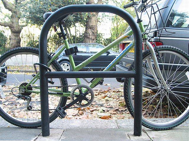 Hammersmith Cycle Stand