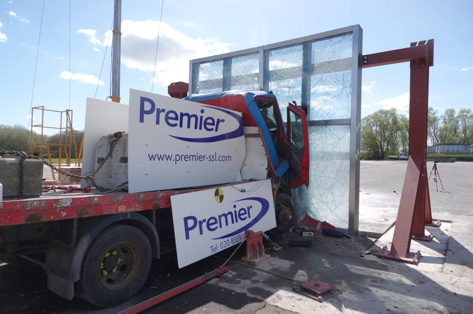 Ultimate High-Security Curtain Walling (HVM) - Hostile Vehicle Mitigation LPS1175 SR3