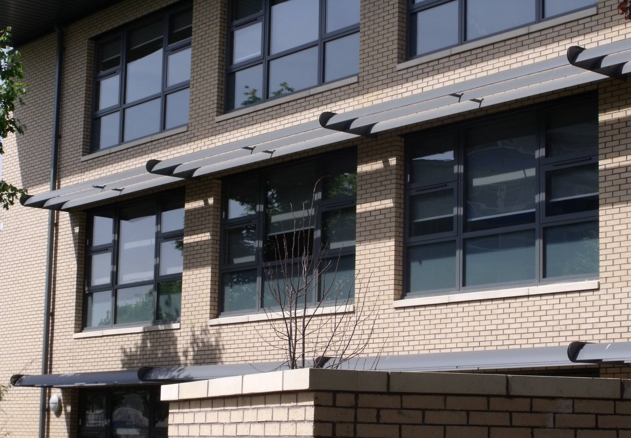 Aluminium Brise Soleil - Solar Shading: Shadex 260 Horizontal  - Brise Soleil