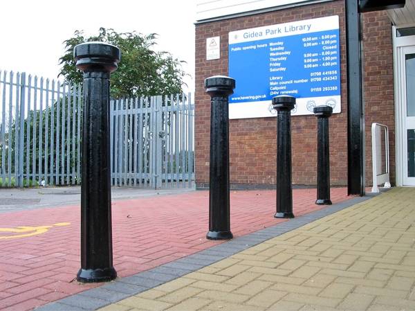 Beresford Aluminium Bollard