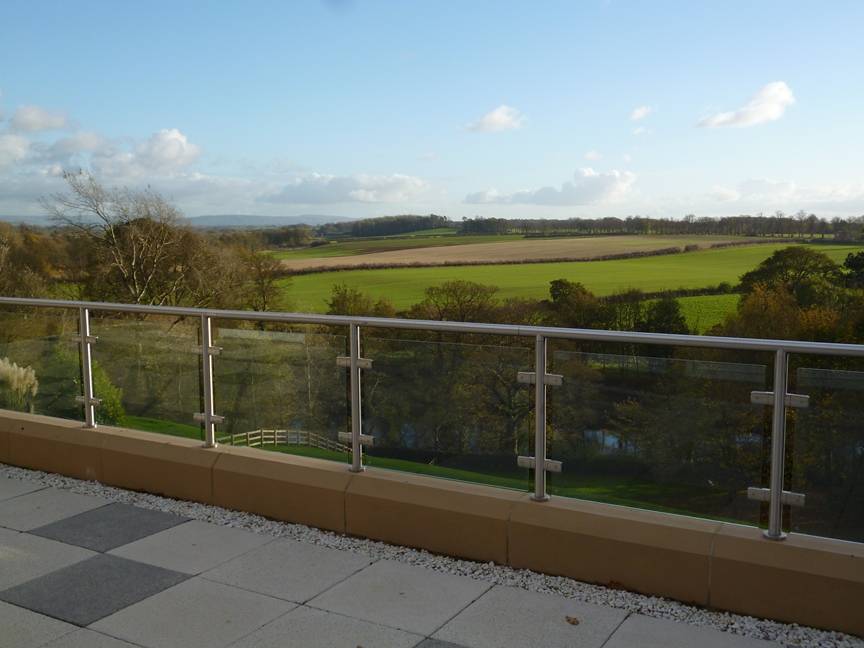 Spectrum® Powder Coated Balustrade With Centric Stanchions