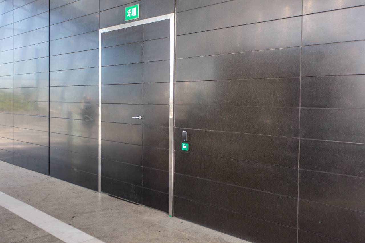 VISION 8000 - Fire Rated Riser Door