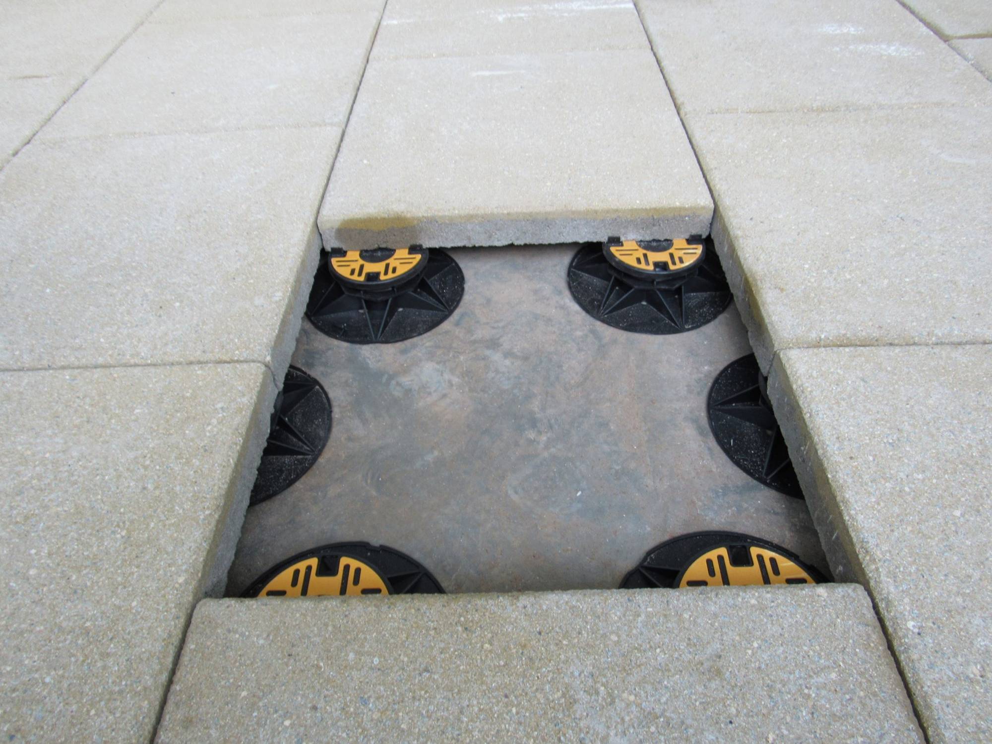 Universal Adjustable height Pedestal for paving and decking