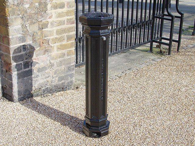 Smoke King Ash Waste Bollard