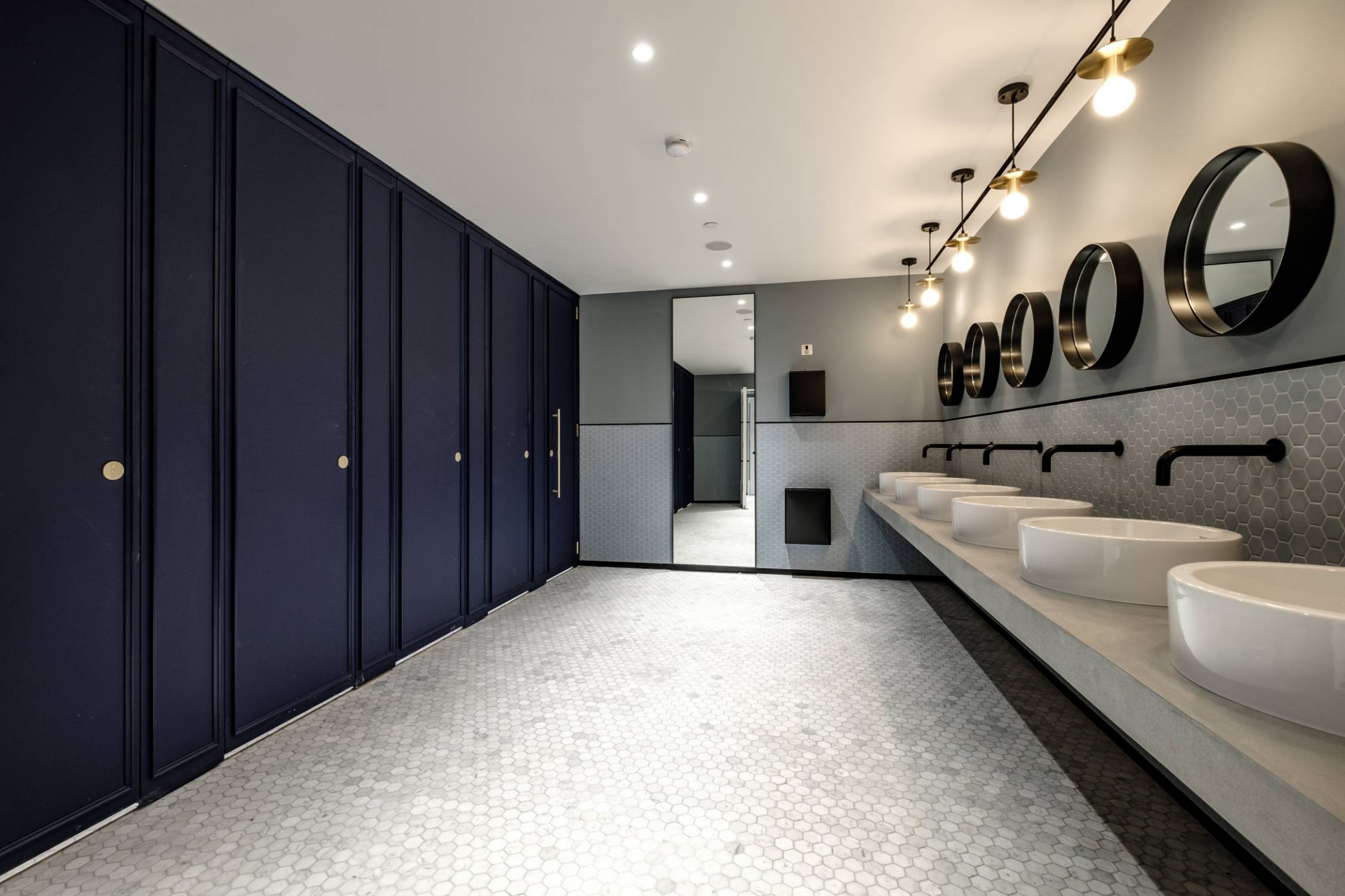 Alto FENIX Toilet Cubicles - WC Cubicle