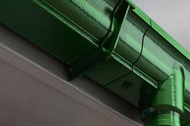 Heritage 130 mm Moulded gutter