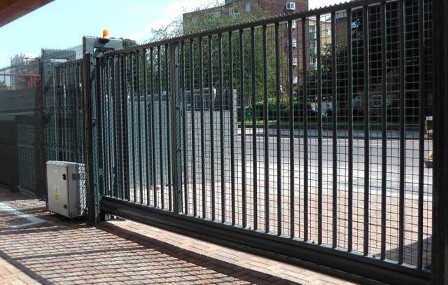Sentry® Gates - Vertical Bar Gate