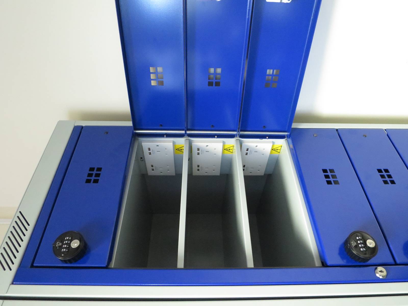 Charging Lockers