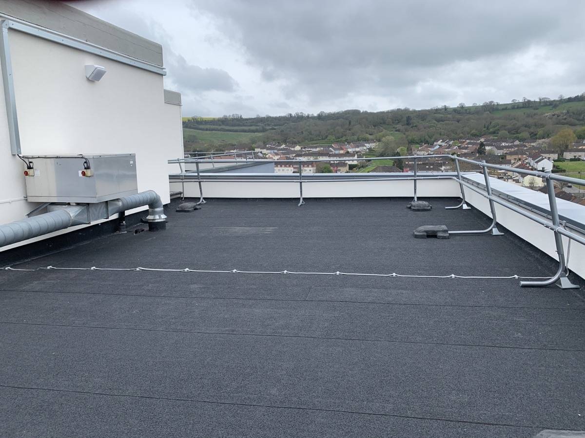 Flame-Free Reinforced Bituminous Membrane (Felt) Roofing System - IKO ULTRA Stick - Built-up Flat Roofing System