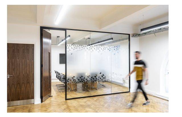 Polar 54 Slimline Single Glazed Partitioning 14—8 mm