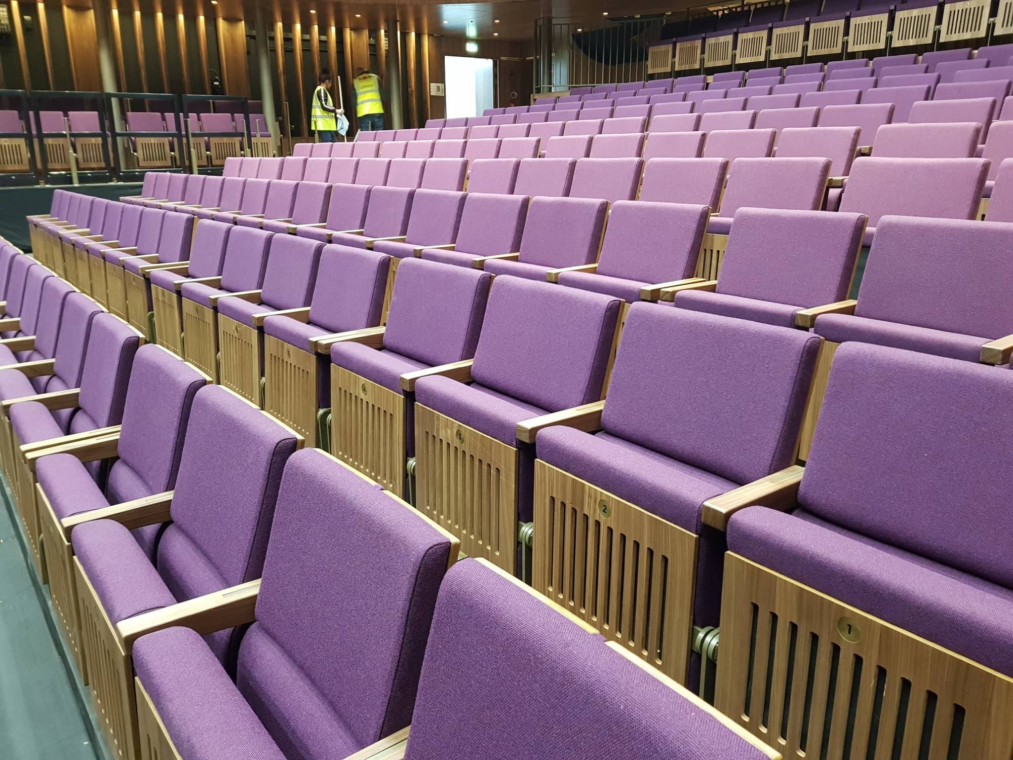 Theatre Seating Royal Opera House Linbury Theatre Race Furniture Ltd Nbs Source