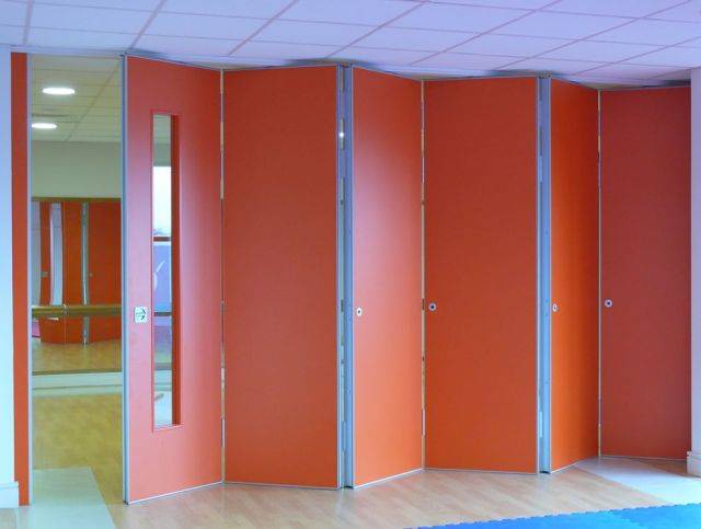 Kudos Sliding Folding Partitions Centre Folding Single Wing