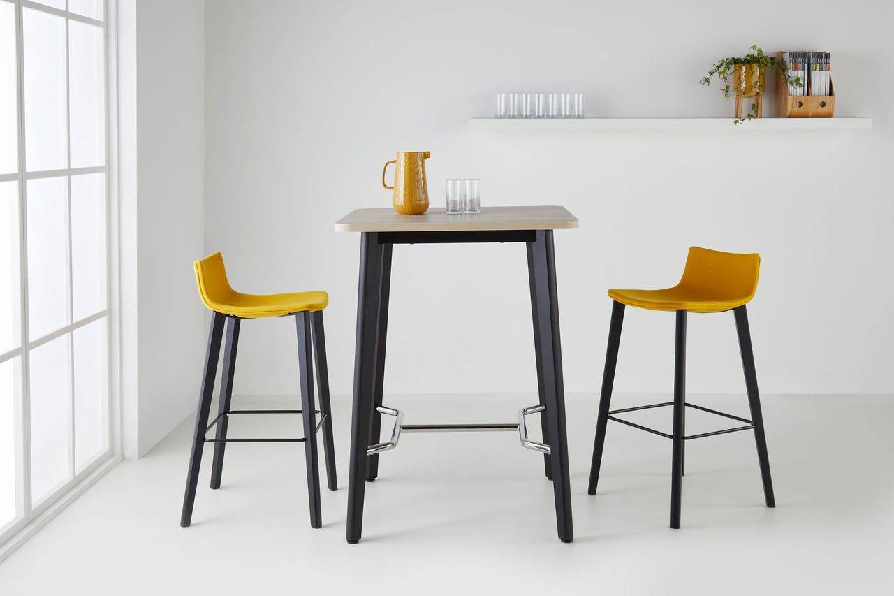 Betibo Barrier - Dining and poseur tables