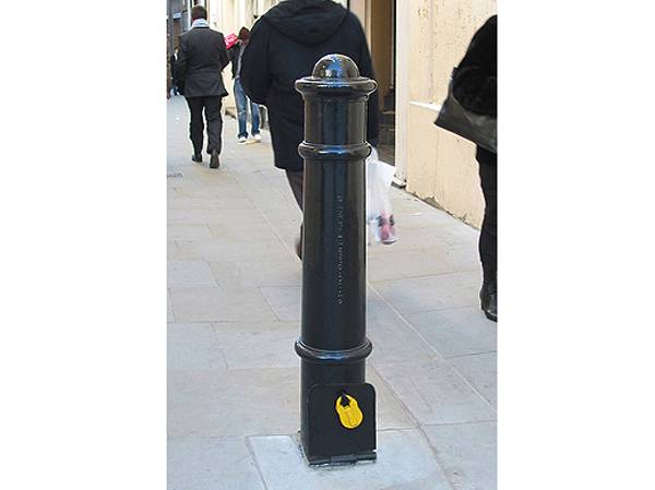 Cannon Aluminium Removable Bollard