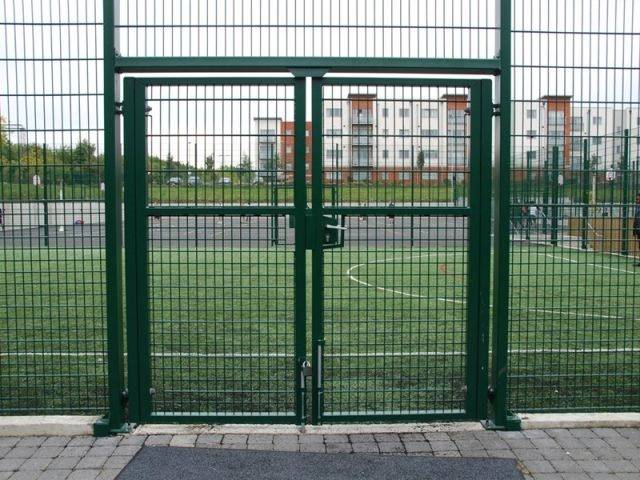 EuroGuard® Rebound Gates - Welded Mesh Gates