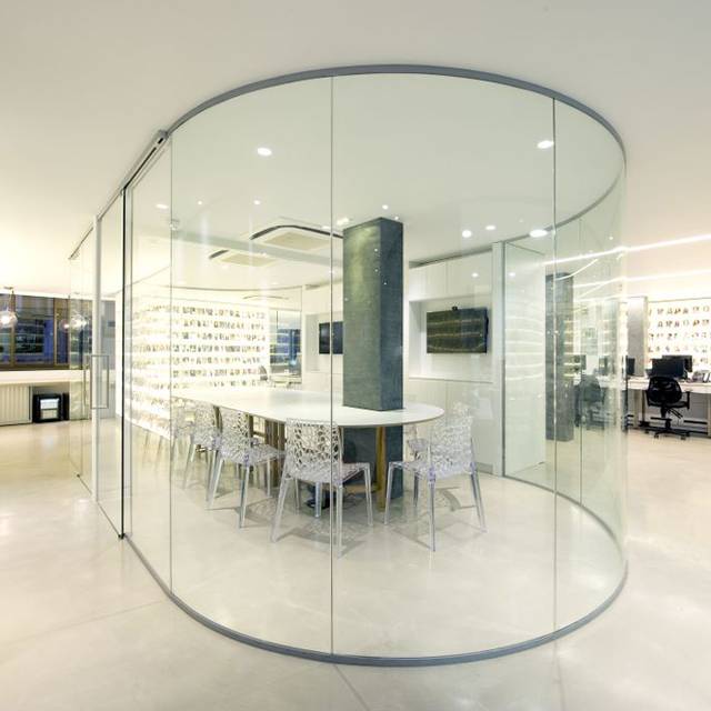 p20 Glazed Frameless Partition System