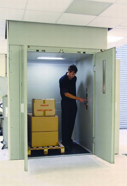 1400 kg Goods Lift – The Goodsmaster Plus