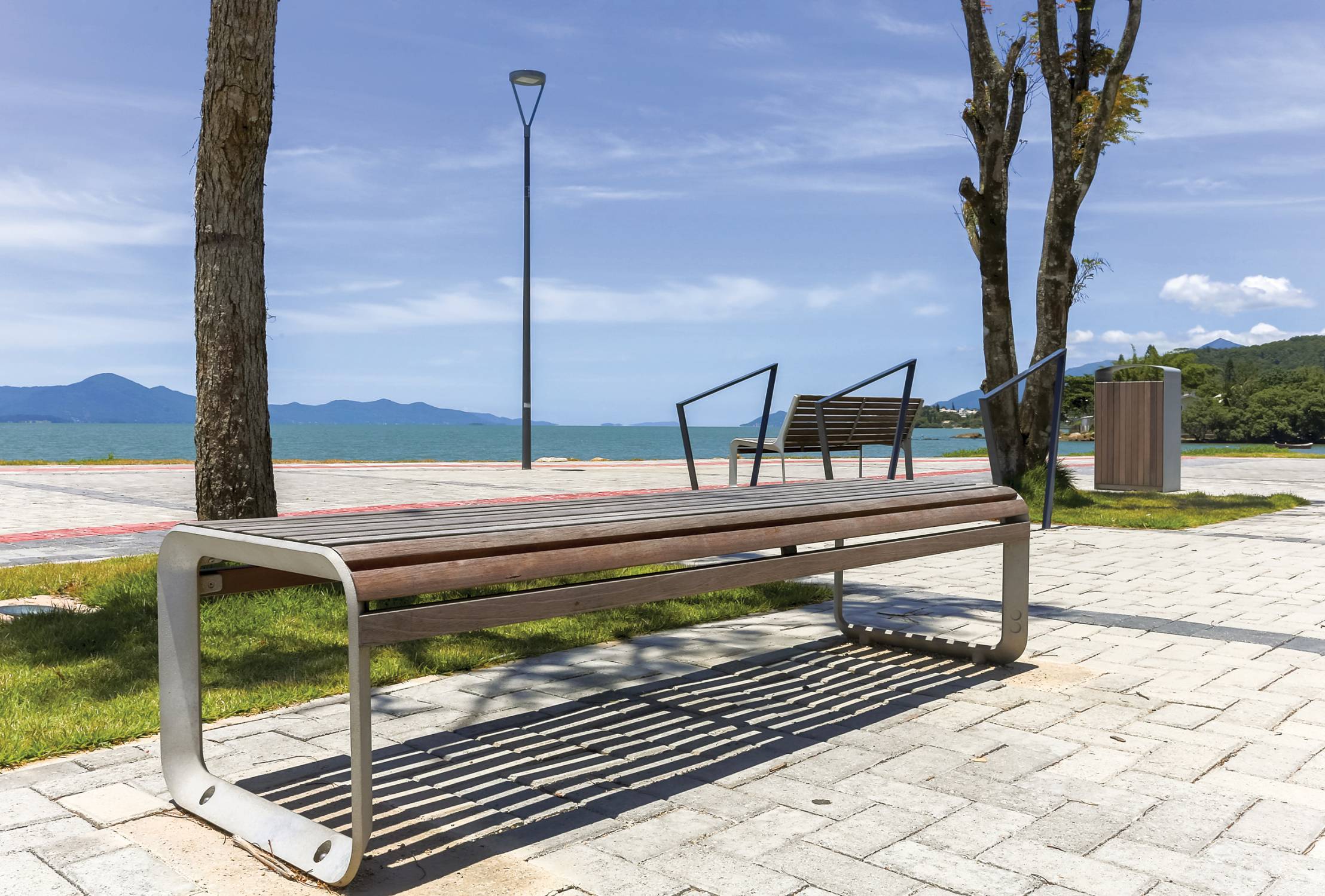 Portiqoa Bench - Outdoor Seating/ Benches