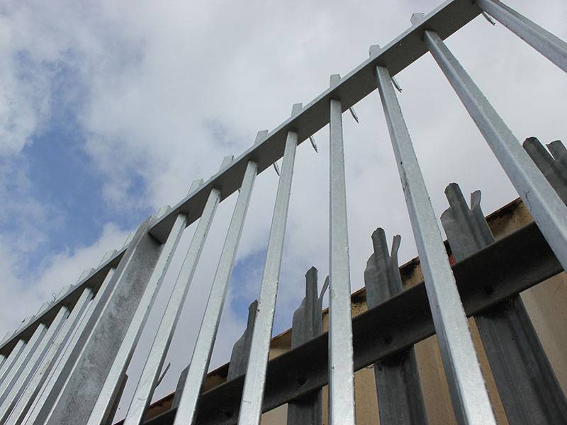 Barbican® Barbed-Top A1 (SR1) Fencing