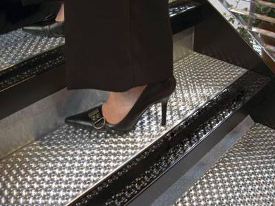 Stair Tread 05™-M "R"